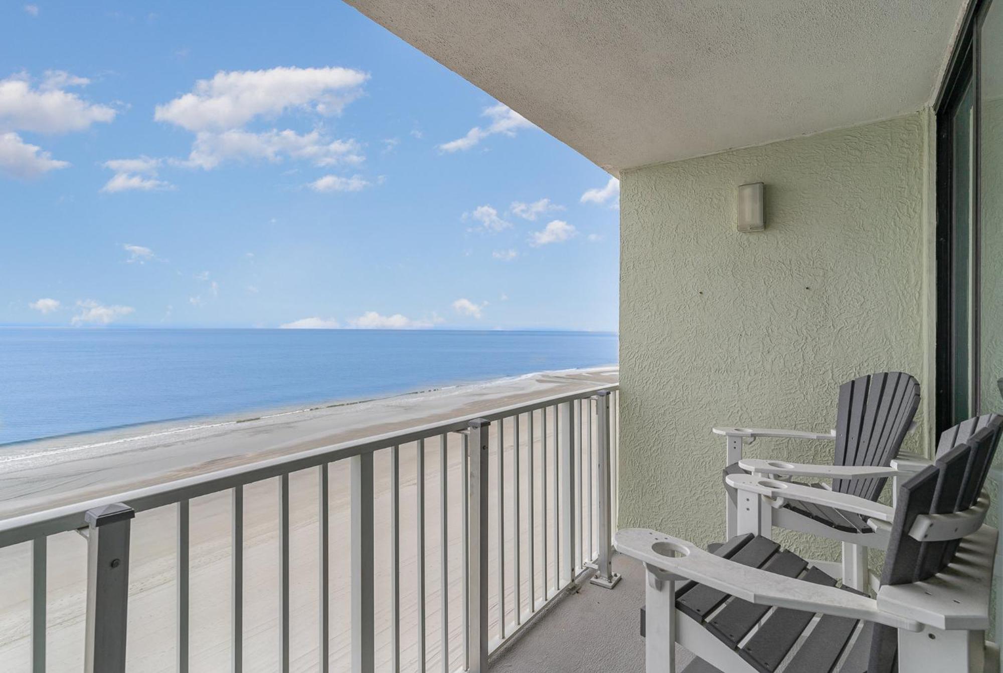 Sands Beach Club Briarcliffe Acres Екстериор снимка